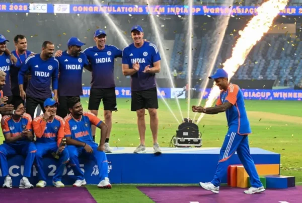 India vs Pakistan Asia Cup 2025 Final - Surya Kumar Yadav pretends to carry the trophy he didnt except in Asia Cup 2025 Final form ACC President and PCB president Mohsin Naqvi